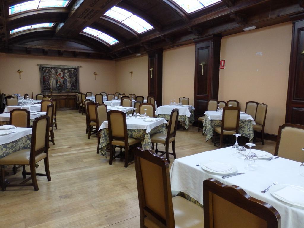 Hotel Aranda Aranda de Duero Zewnętrze zdjęcie